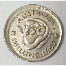 AUSTRALIA 1957 . ONE 1 SHILLING . ERROR . OFF CENTRE MIS-STRIKE